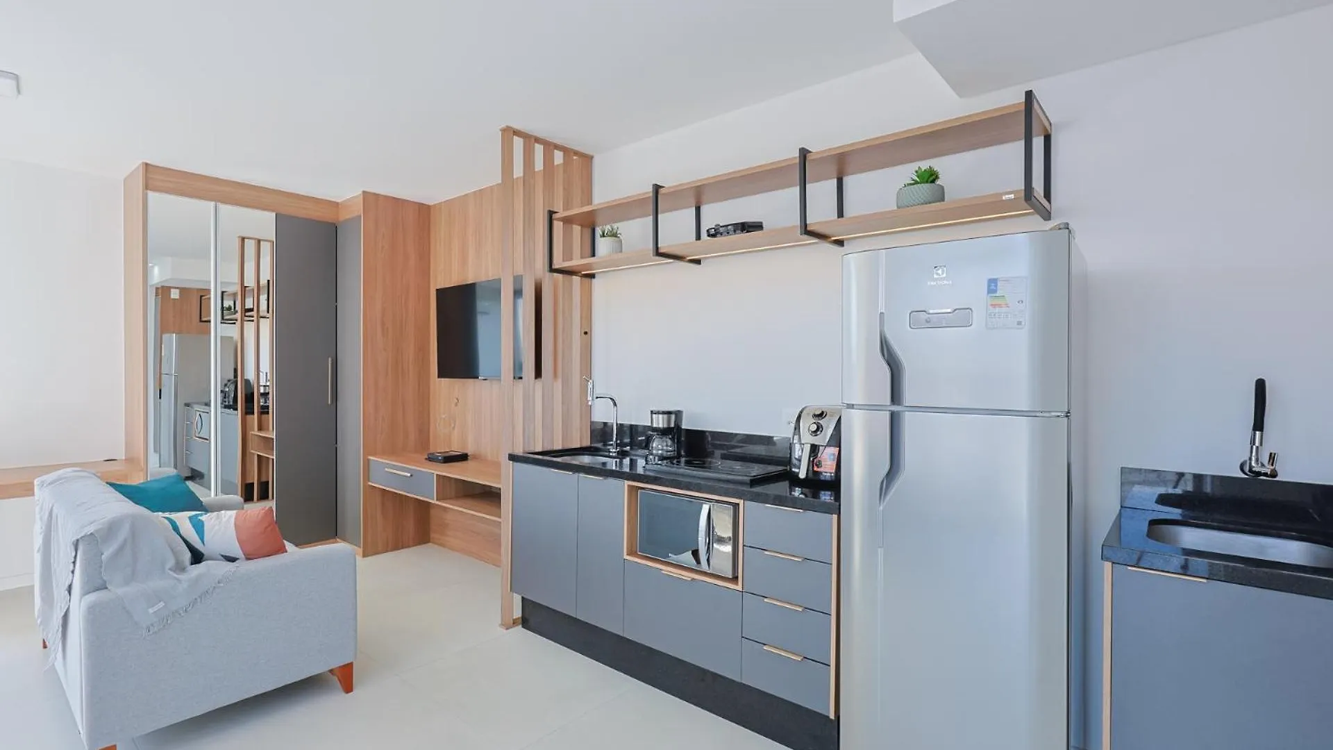 Studio Novo Central Com Piscina Флорианополис 0*,  Бразилия