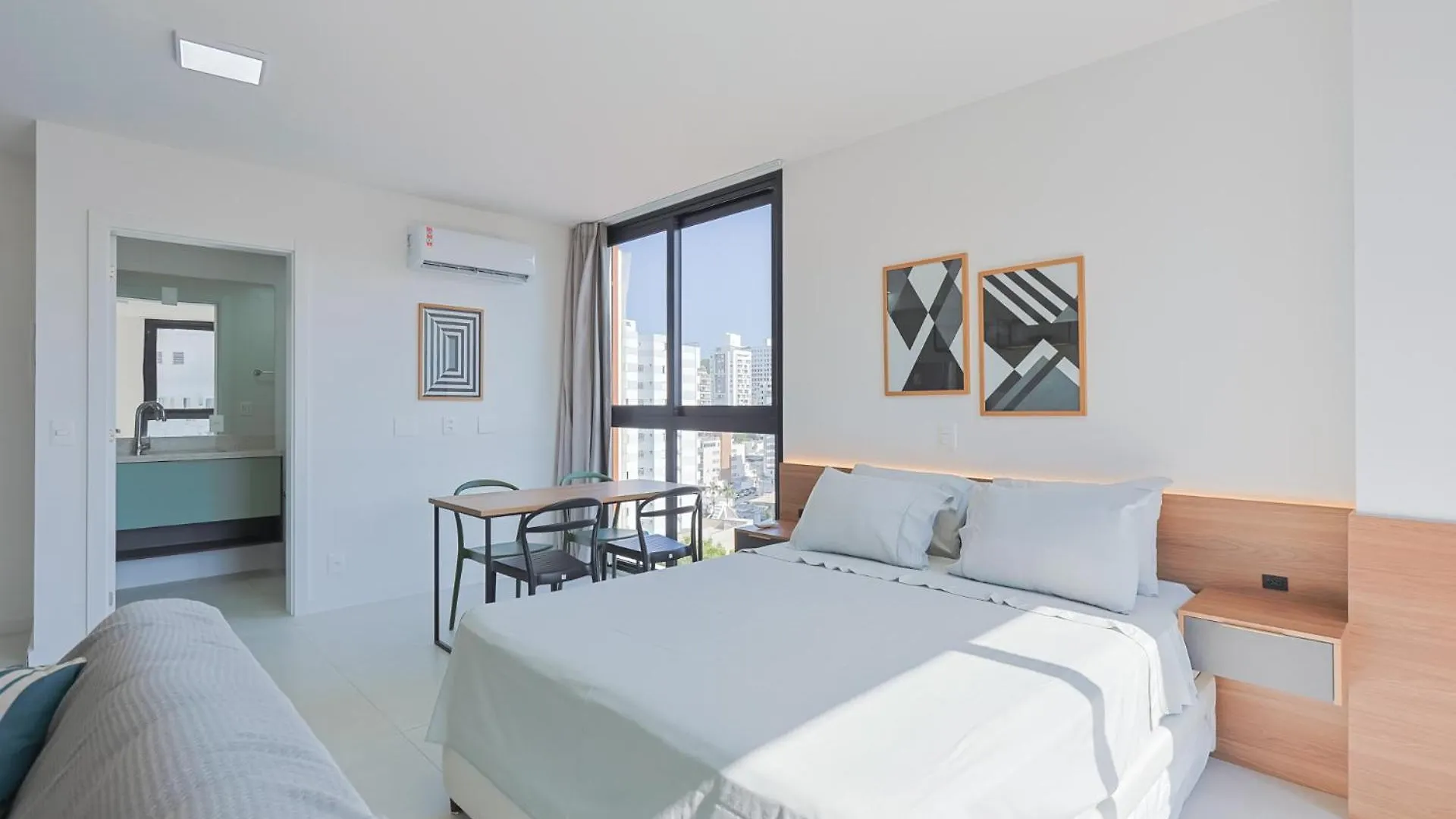 Daire Studio Novo Central Com Piscina Florianópolis