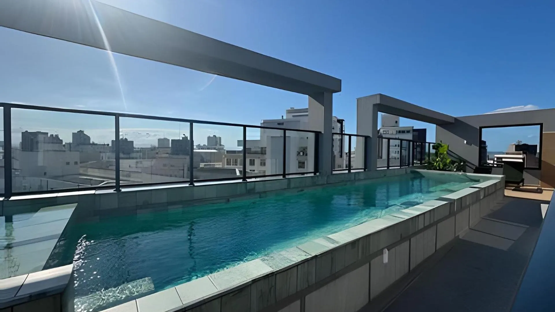 Studio Novo Central Com Piscina Florianópolis Daire